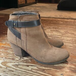 Franco Sarto brown leather heeled booties